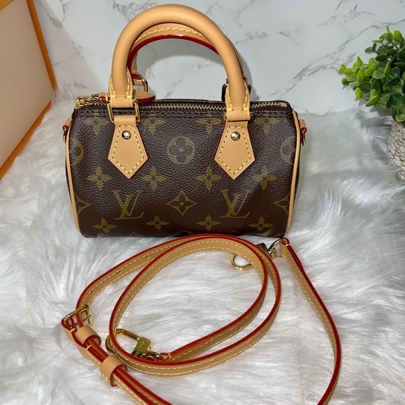 💎✨AUTHENTIC ✨💎LOUIS VUITTON Speedy Nano canvass monogram crossbody limited - Picture 9 of 9